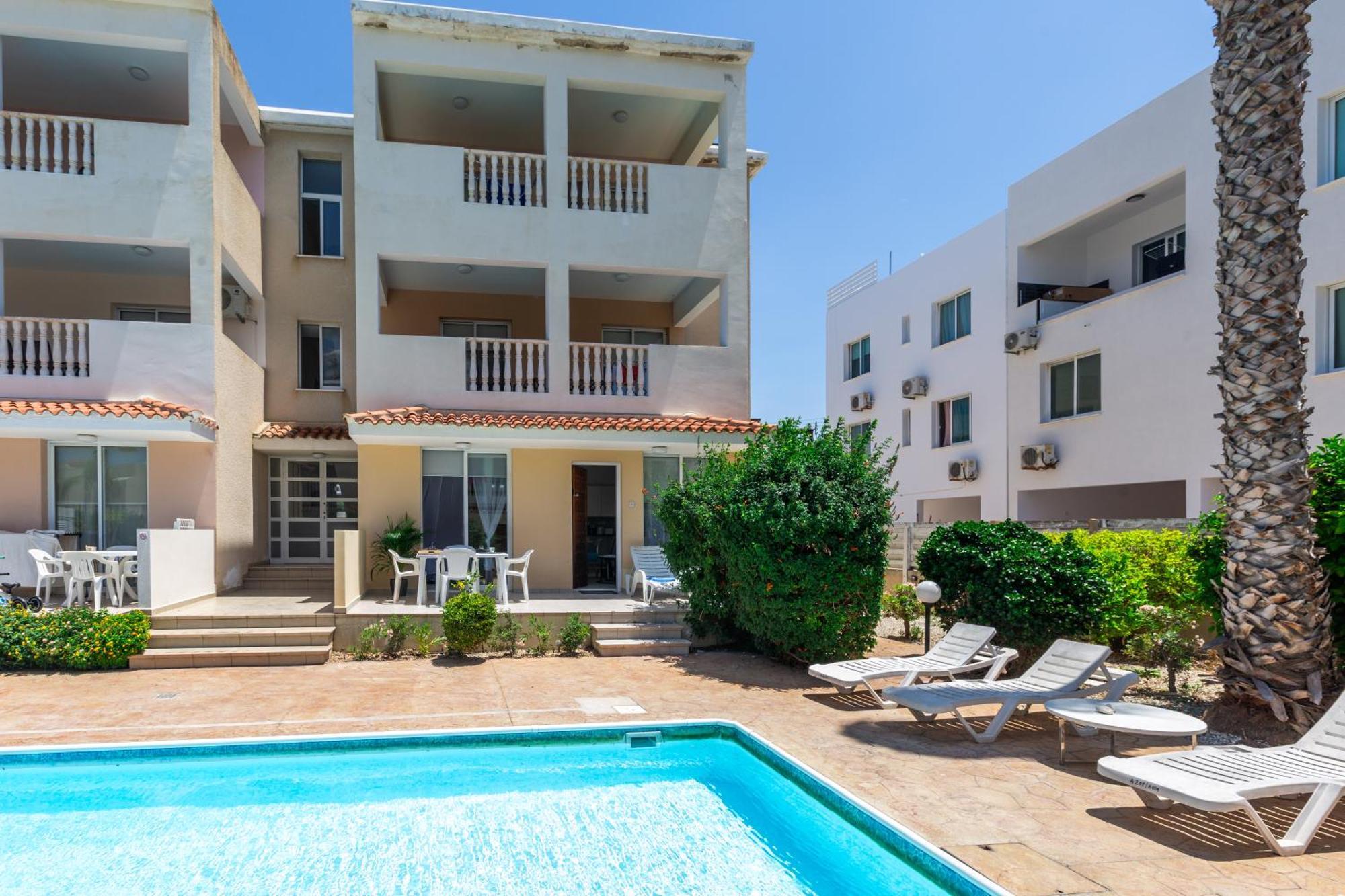 Beautiful One Bed Apartment In Paphos Eksteriør billede