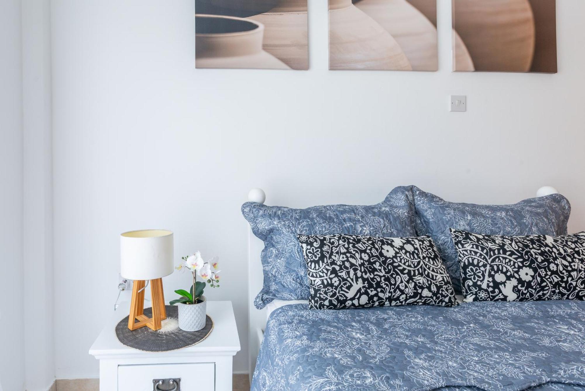 Beautiful One Bed Apartment In Paphos Eksteriør billede