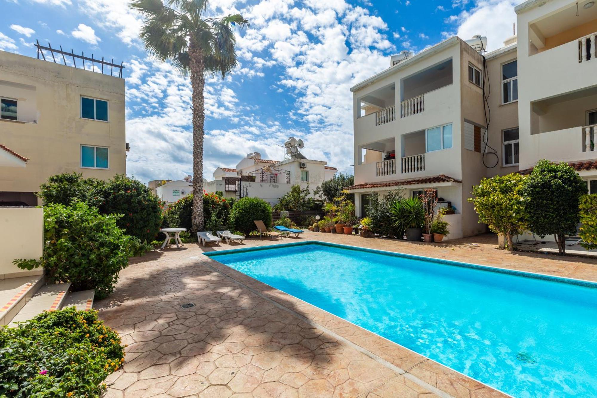 Beautiful One Bed Apartment In Paphos Eksteriør billede