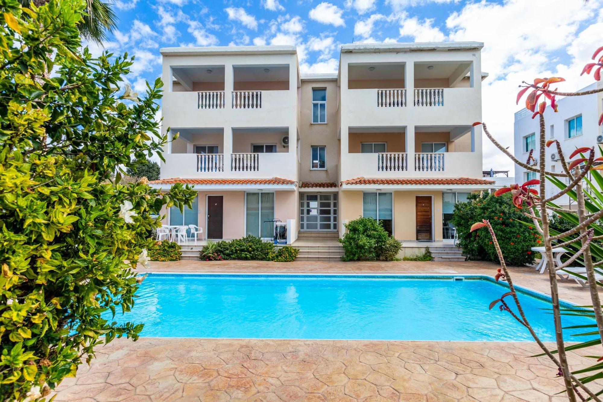 Beautiful One Bed Apartment In Paphos Eksteriør billede